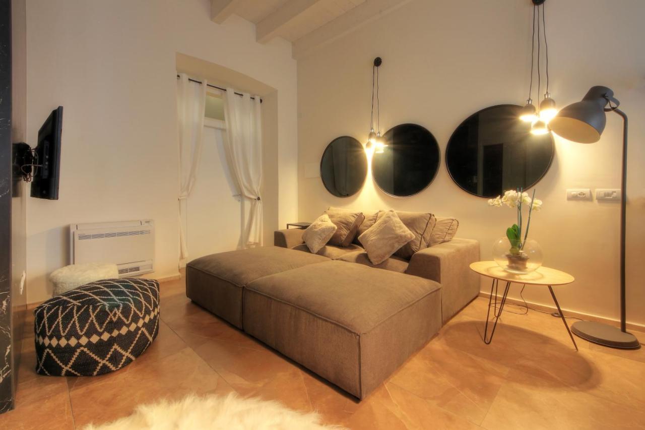 Urban Central Suites Cagliari Exteriör bild